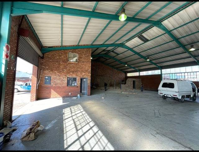 INDUSTRIAL PROPERTY TO RENT IN HENNOPSPARK